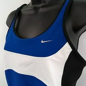 Nike Women's Size Large Athletic Tank
